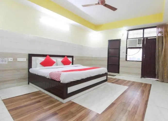 Hotel Kisan Palace & Restaurants, Vrindavan
