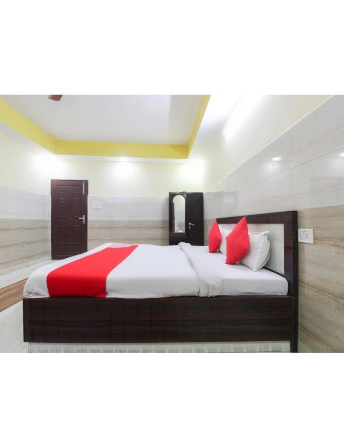 Kisan Palace & Restaurants, *